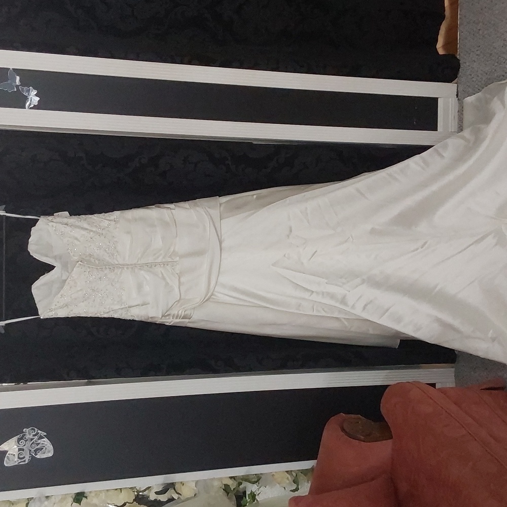 Impression Bridal Wedding Dress 10092 - Picture 5 of 8